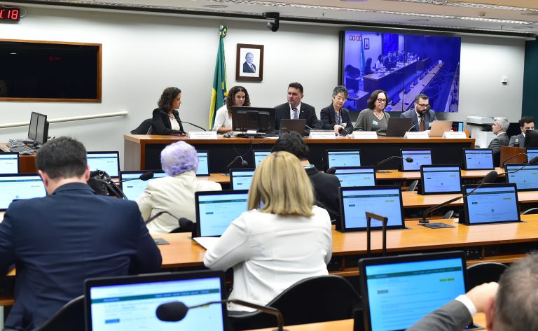 Acesso, trajetória, conclusão e aprendizagem no ensino fundamental e no ensino médio