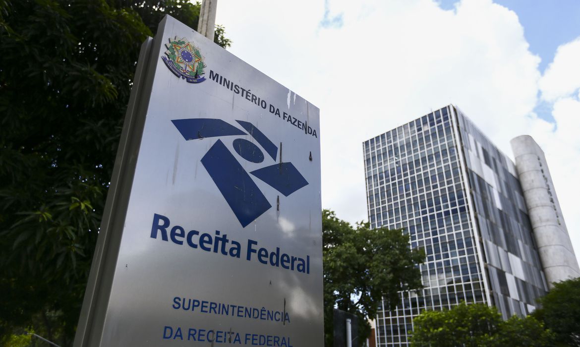 Receita libera consulta a maior lote de restit...
