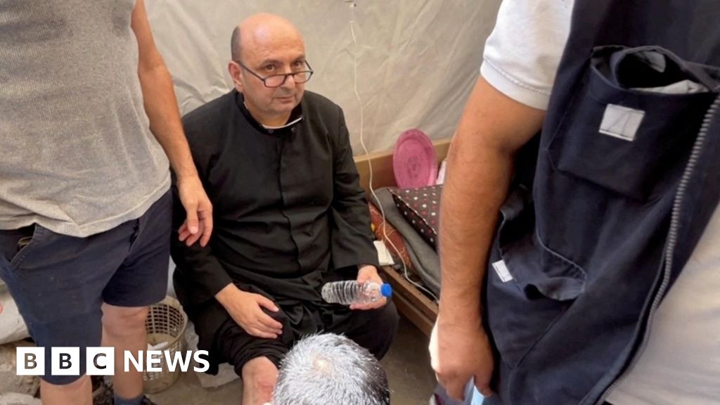 Pope expressa tristeza após um ataque israelense na igreja de Gaza mata três