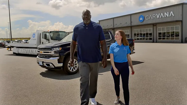Carvana dá chaves ao Shaq para a campanha de aquisição de marca alimentada pela IA