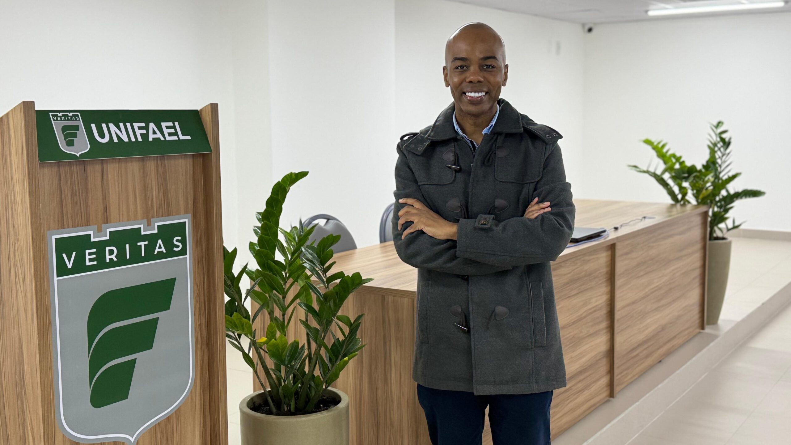 Dr. Daniel Dias Machado