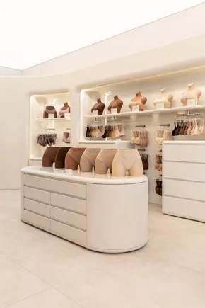 Skims se aventura no entretenimento ao vivo com transmissão ao vivo do TikTok que pode ser comprada