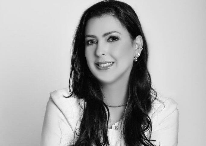 De acordo com a jurista Lívia Pelli Palumbo, o desafio contemporâneo está em reconhecer que tratar todos de forma igual não significa, necessariamente, promover equidade. “A igualdade formal, por si só, não corrige distorções históricas, sociais e econômicas que afetam determinados grupos. É preciso mecanismos mais específicos e eficazes de proteção”, destaca.