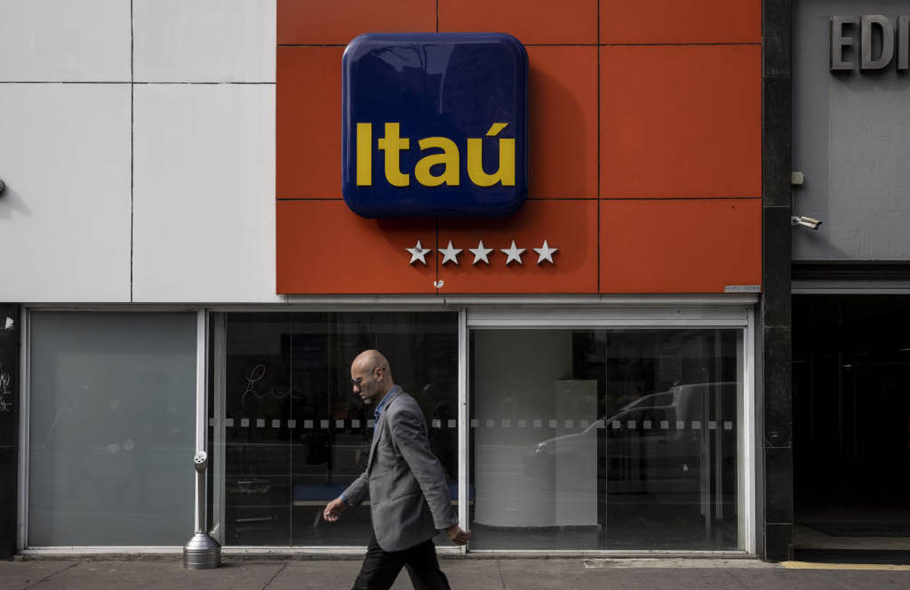Itaú Unibanco abre mais de 240 vagas com foco na região sudeste do Brasil