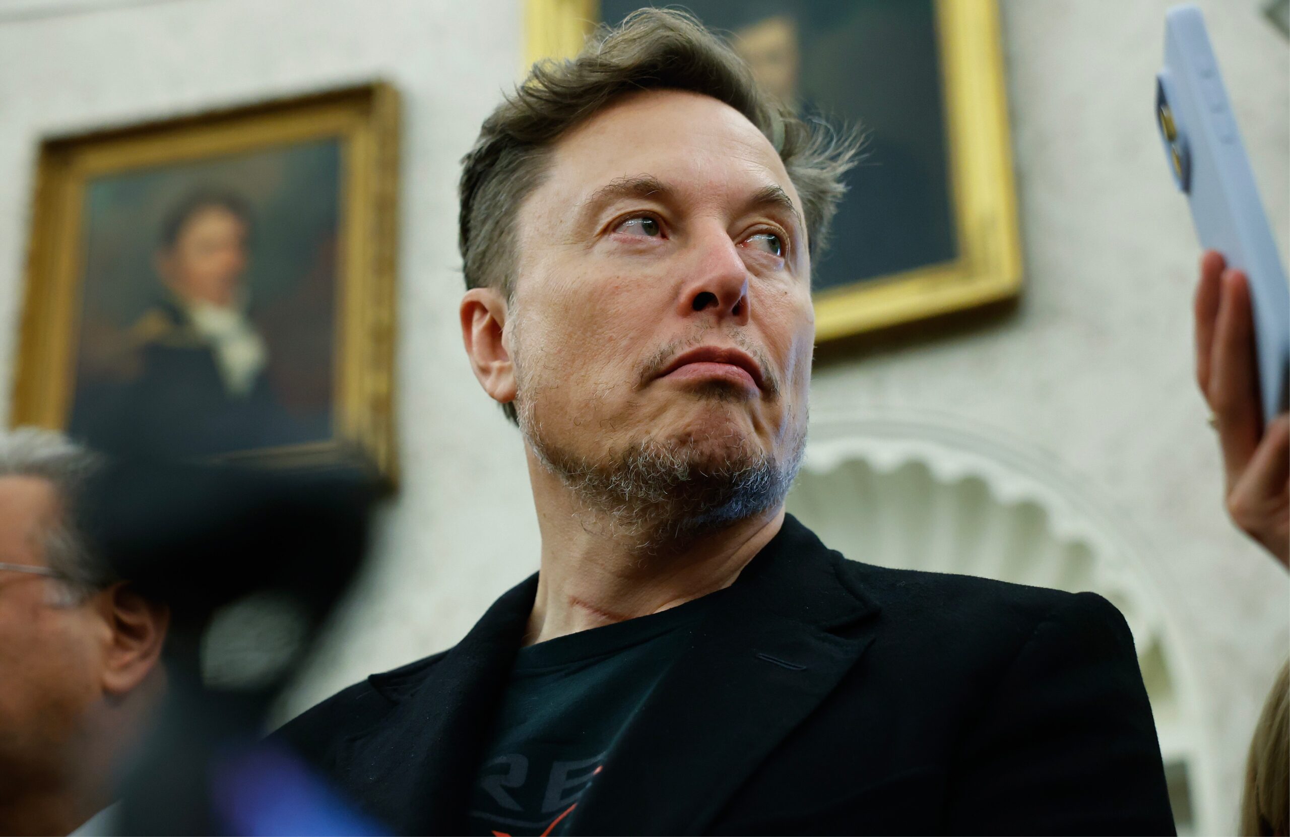Elon Musk é o primeiro trilionário da história