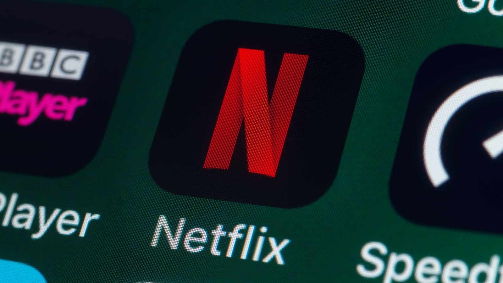 Netflix confirma uso de IA em cerca de 300 filmes e séries originais