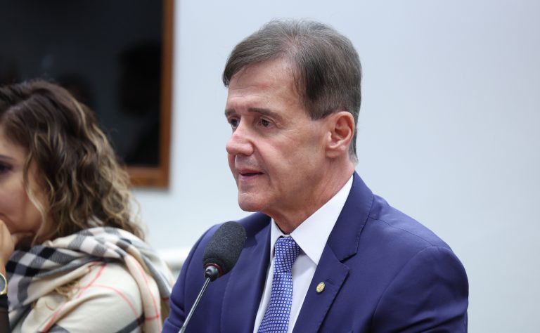 Comissão inicia análise de redução da maioridade penal sob questionamento de constitucionalidade